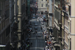 Via del Corso - główna handlowa ulica Rzymu. Foto: Piotr Maculewicz