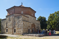 W pobliskim Siklós – XVI-wieczny meczet, pamiątka tureckiego panowania… Fot. Artur Mikołajewski