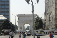 Centrum Skopje pełne jest monumentalnych budowli… Fot. Ancja Łabuszewska