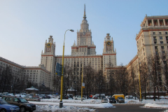 Można stamtąd dojść do największego „pałacu kultury” w Moskwie – budynku Państwowego Uniwersytetu im. Łomonosowa. Fot. Piotr Węgiełek